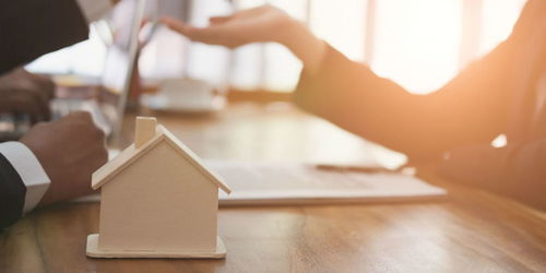 龍湖物業(yè) 暫未上市，但已孵出兩只“金鳳凰”