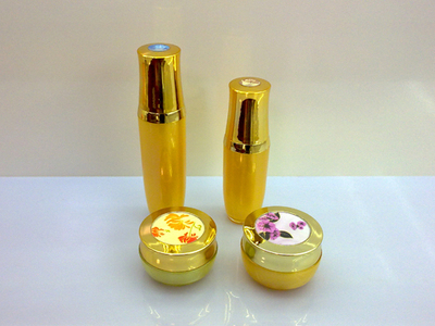 白度化妝品 白度韶關專柜正品化妝品批發_白度化妝品 白度韶關專柜正品化妝品批發價格_白度化妝品 白度韶關專柜正品化妝品批發廠家-勤加緣網【美麗女人化妝品批發貿易】